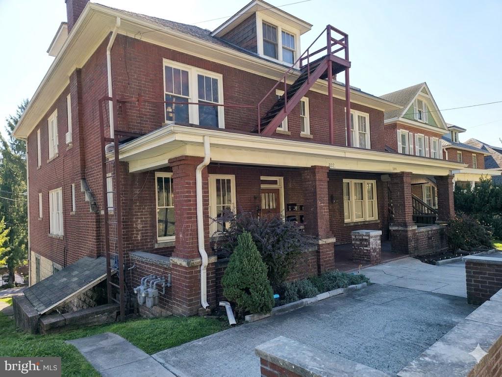 807 Bedford St Property Photo 1