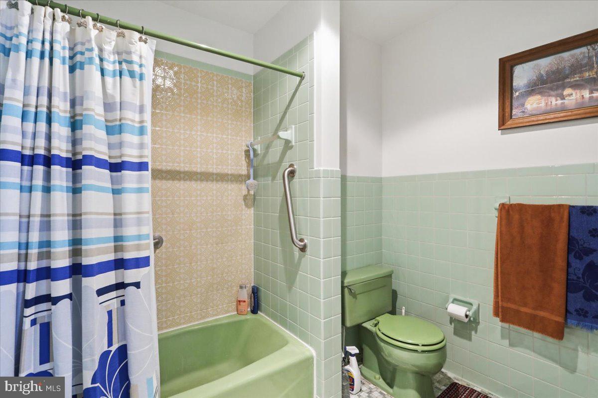 1048 Bishop Walsh Rd Property Photo 21
