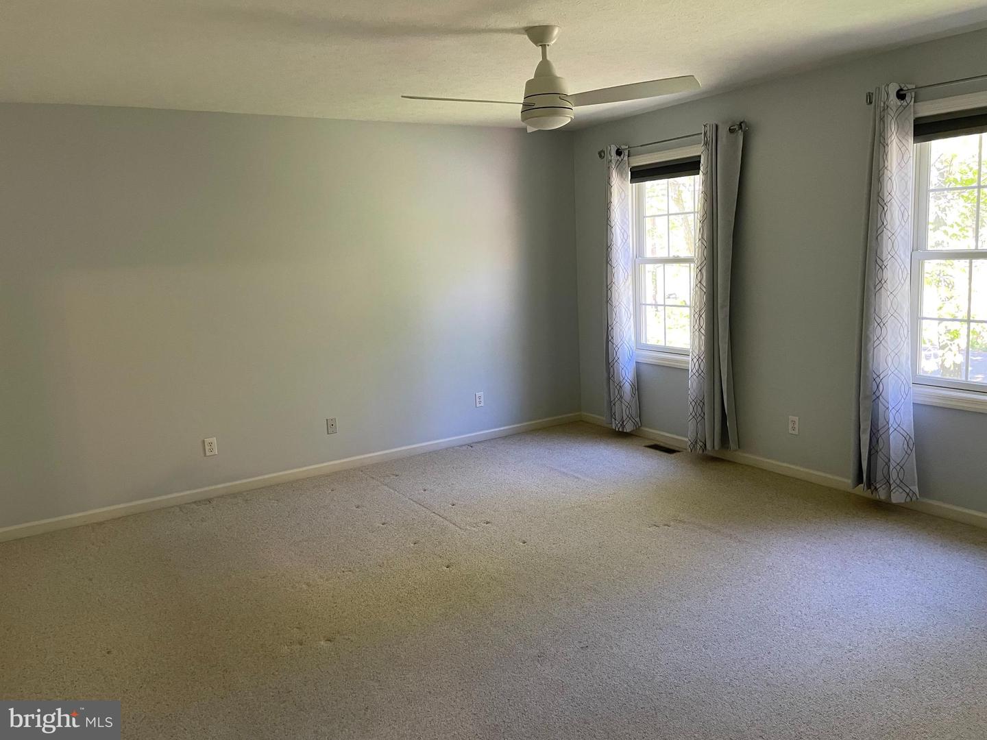 1044 Longwood Ave Property Photo 20