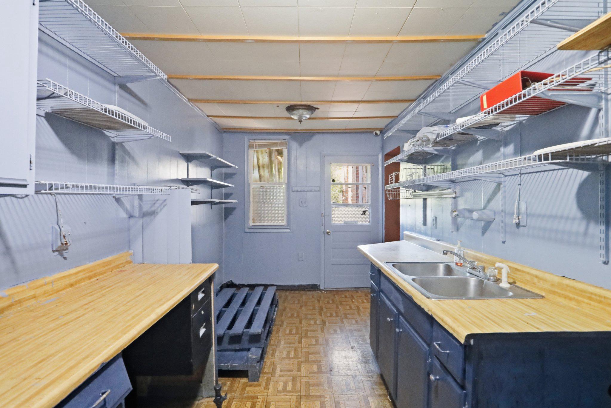 8 S Broadway Property Photo 10