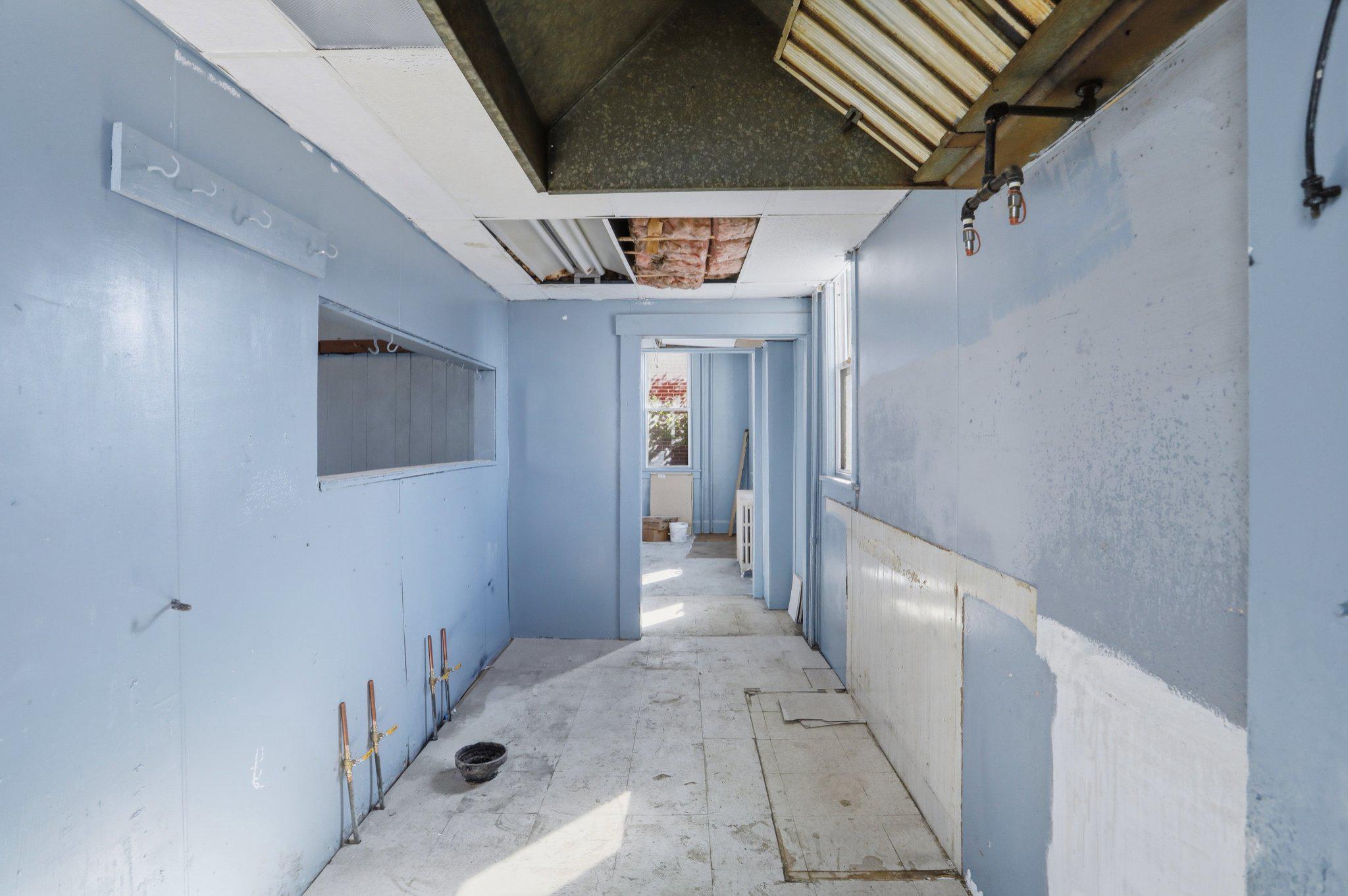 8 S Broadway Property Photo 14