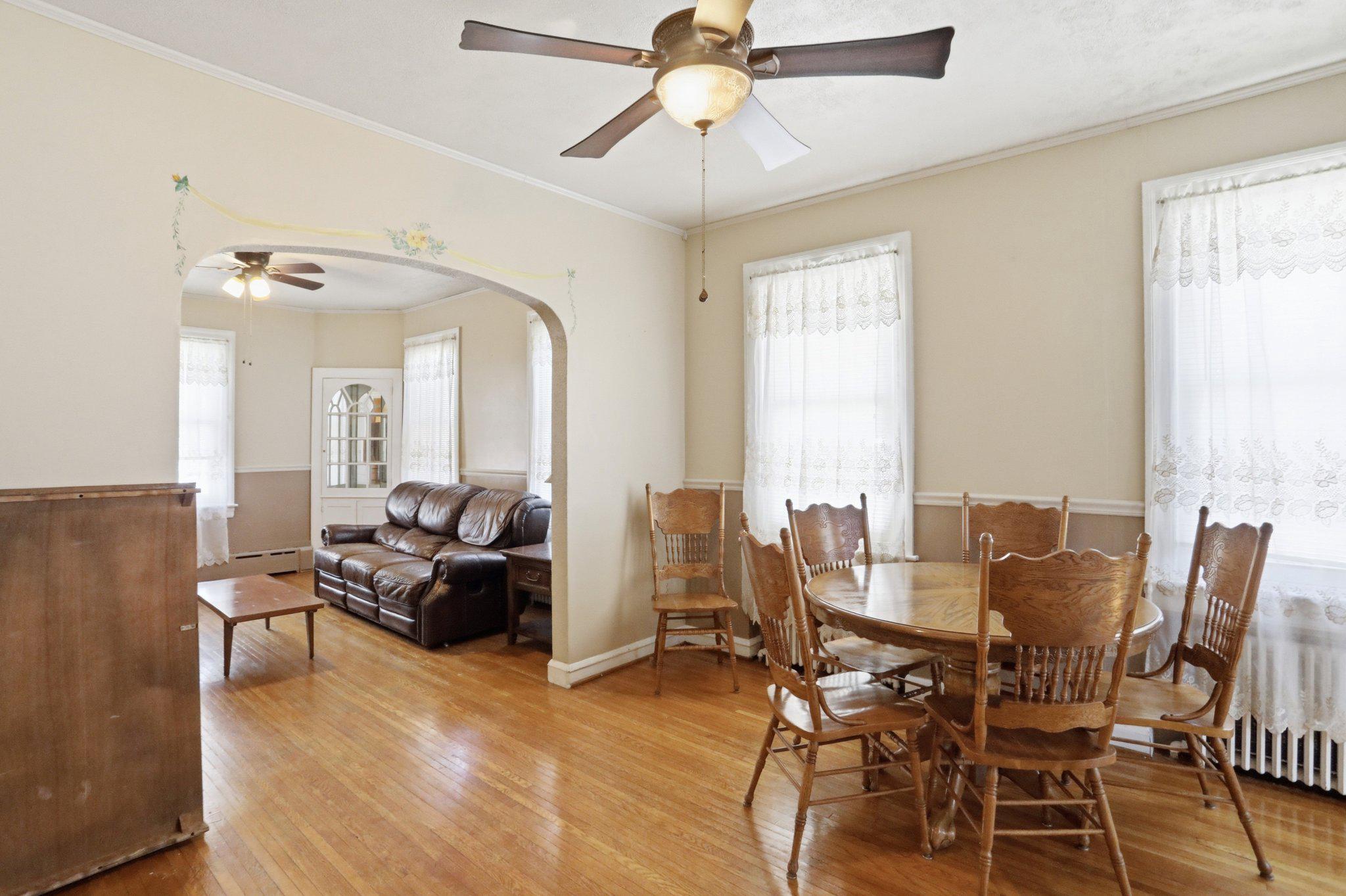 8 S Broadway Property Photo 19