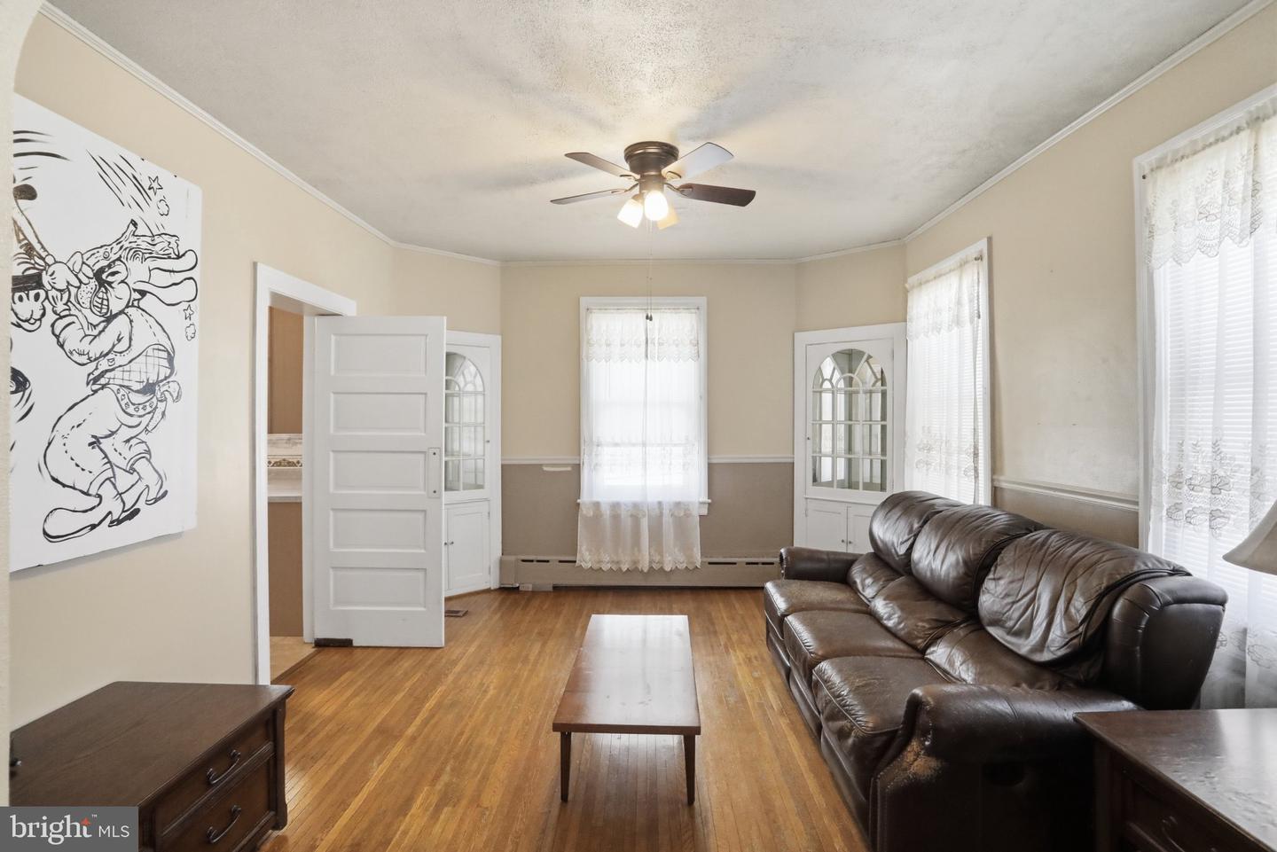 8 S Broadway Property Photo 23