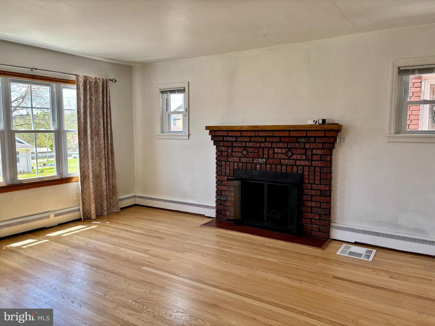 126 Washington St Property Photo 7