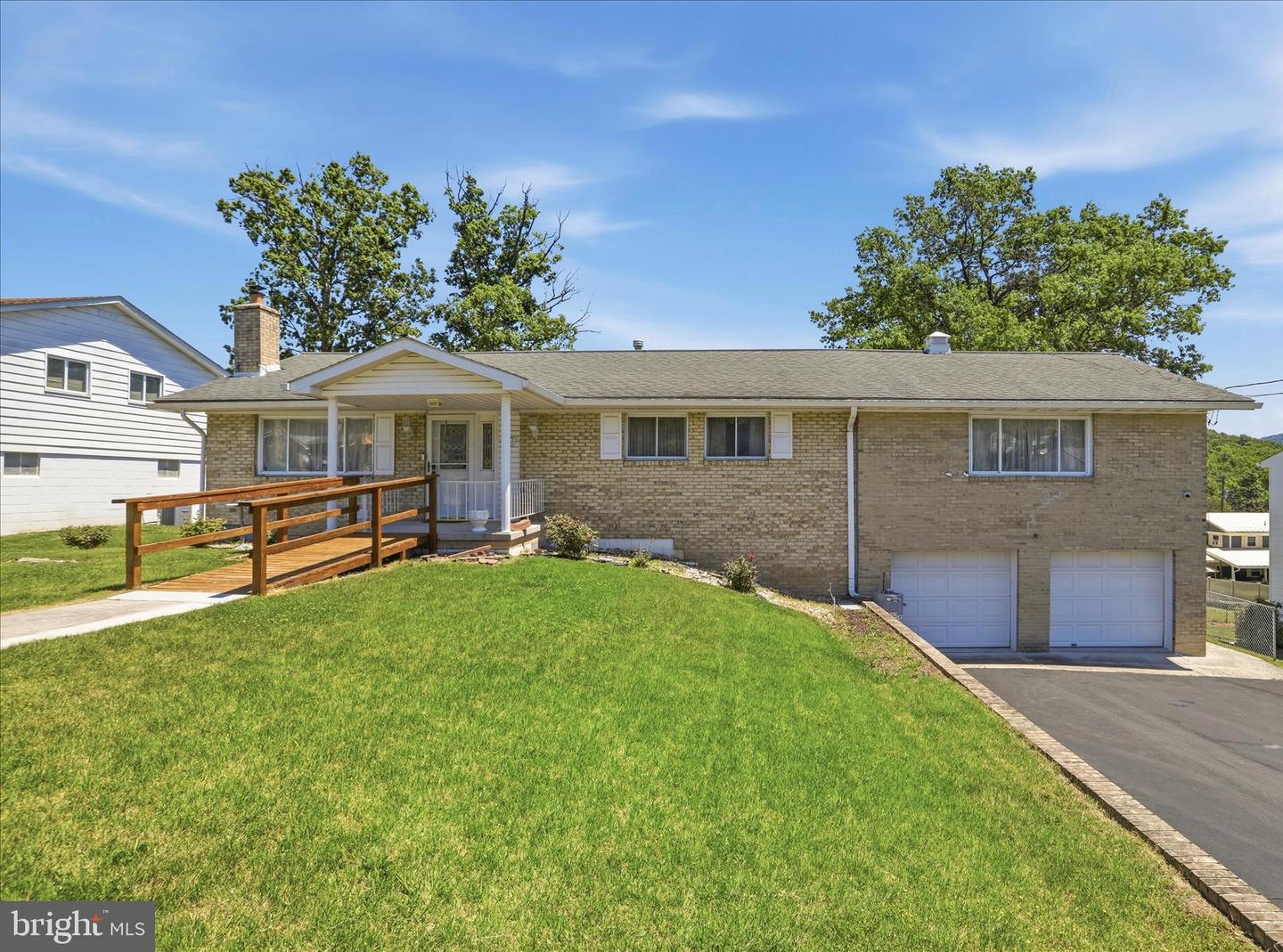 15604 Harvest Dr Sw Property Photo 1