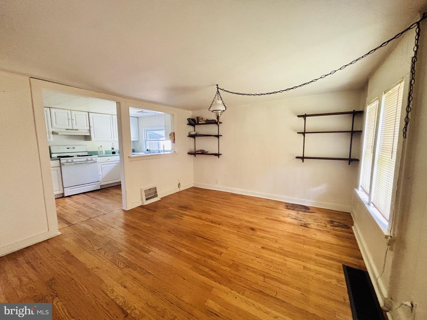 10631 New Hope Nw Property Photo 11