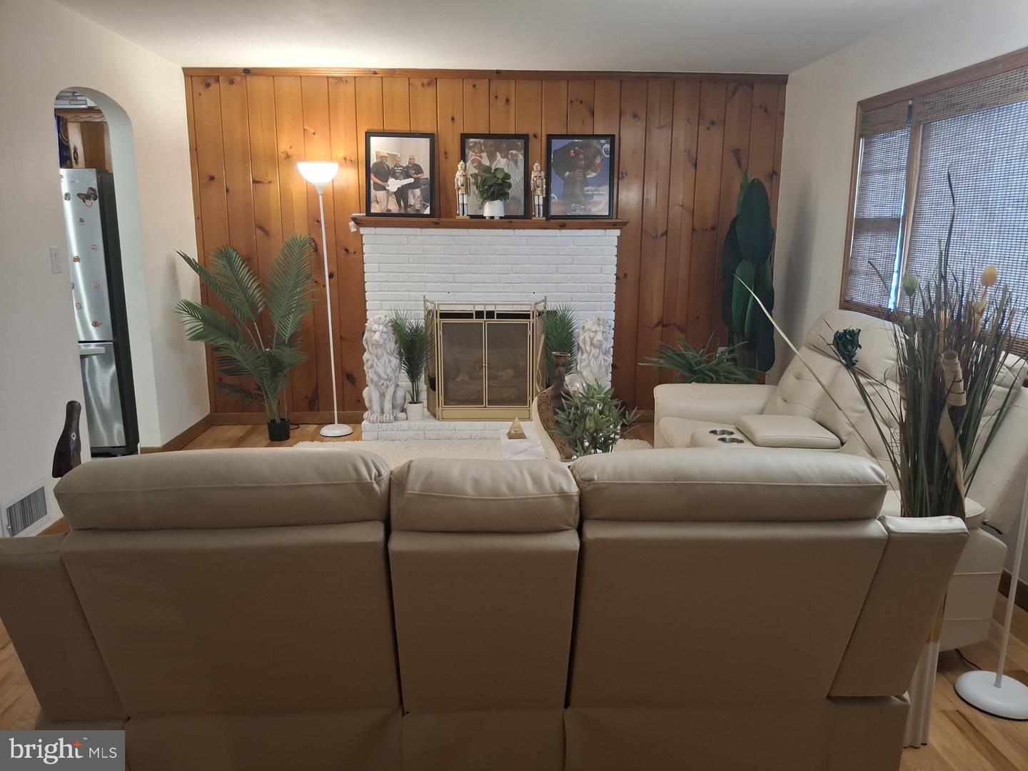 40 Memorial Ave Property Photo 37