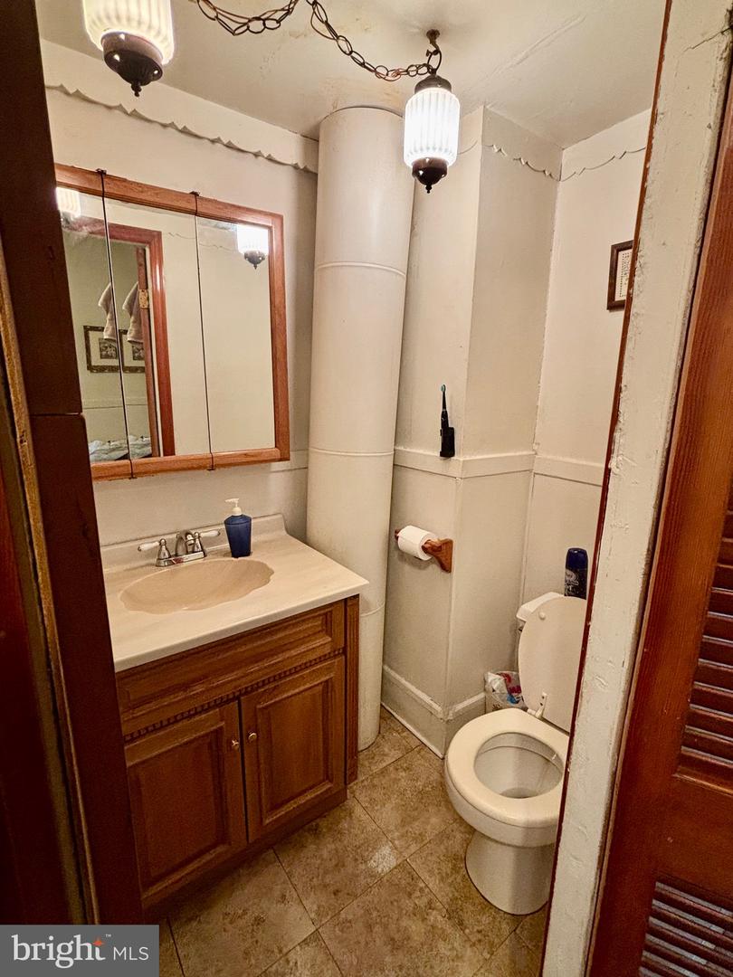 8 S Massachusetts Ave Property Photo 13