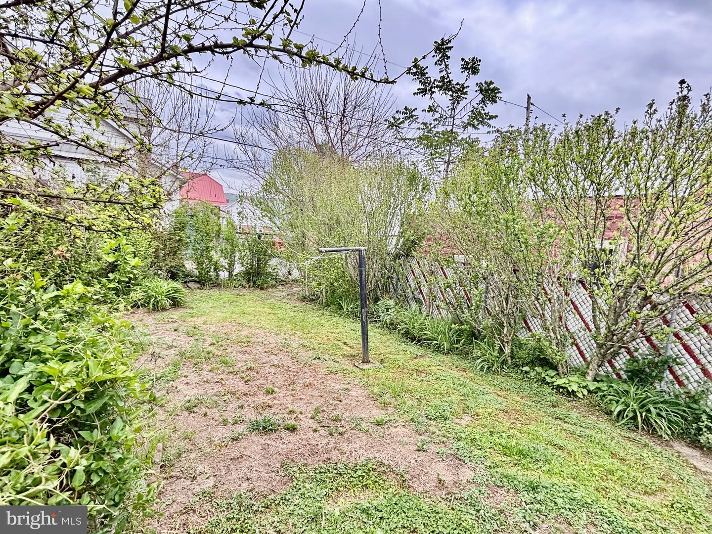 8 S Massachusetts Ave Property Photo 18
