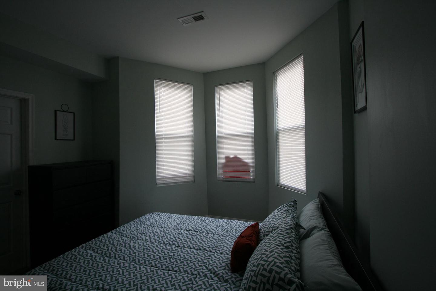 236 Glenn St Property Photo 61