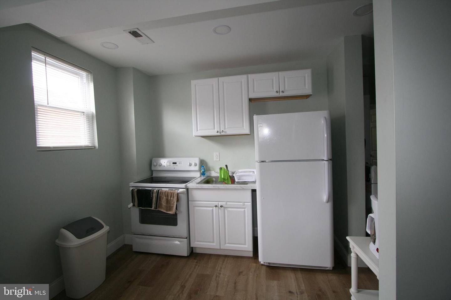 236 Glenn St Property Photo 74