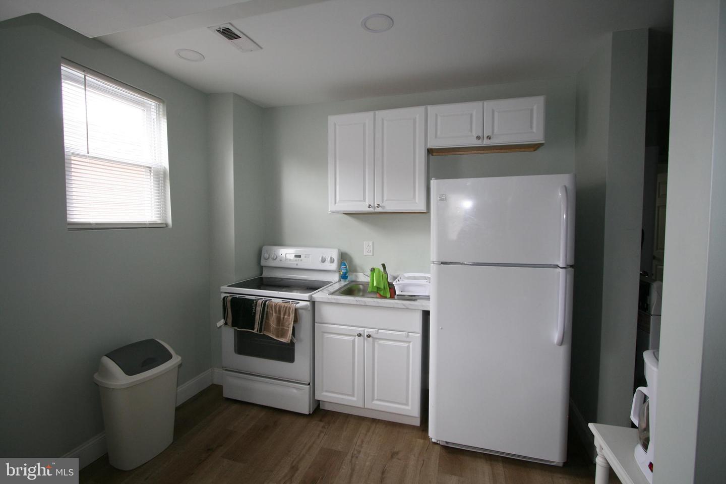 236 Glenn St Property Photo 78