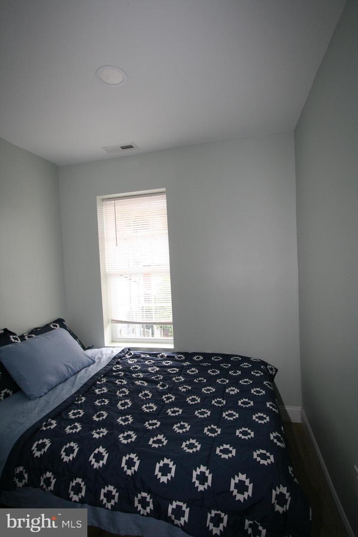 236 Glenn St Property Photo 89