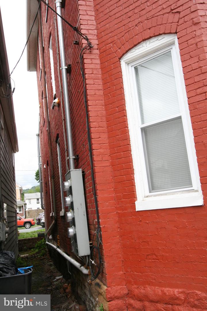 236 Glenn St Property Photo 109