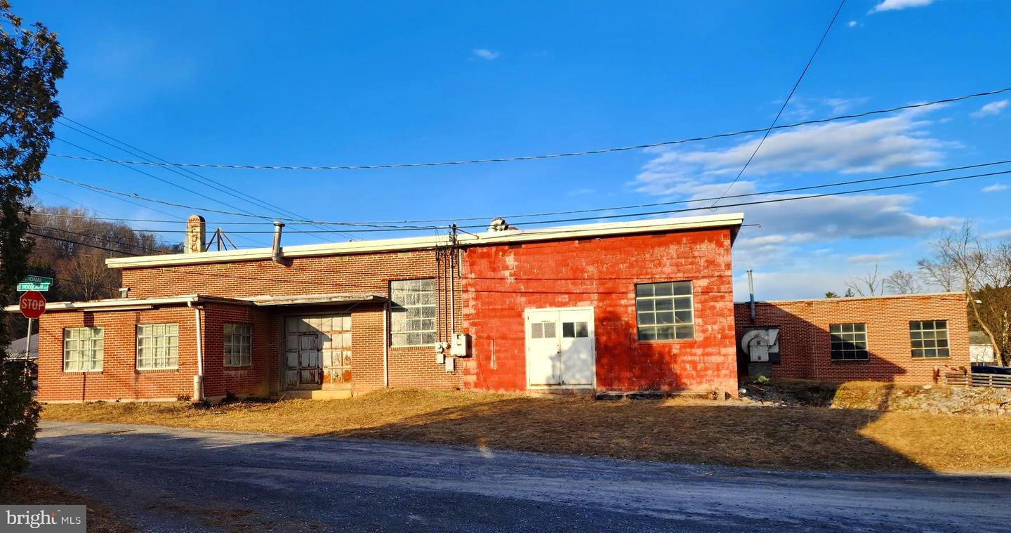 918 National Hwy Property Photo 16