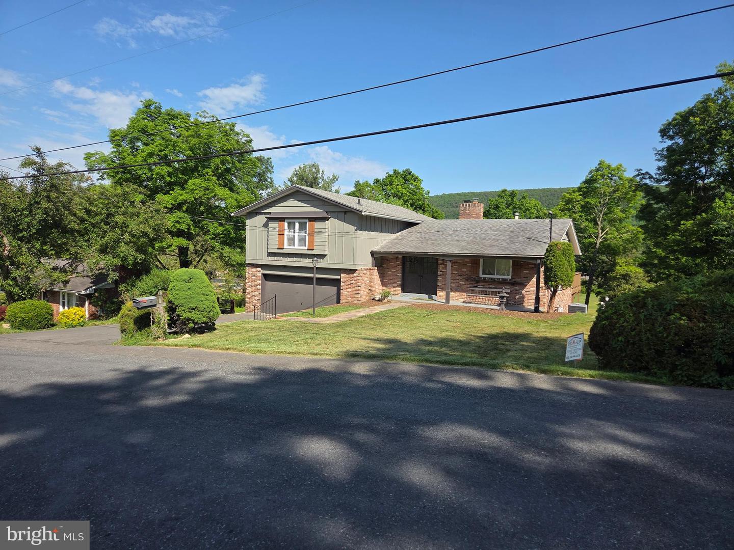 1028 Weires Ave Property Photo 2