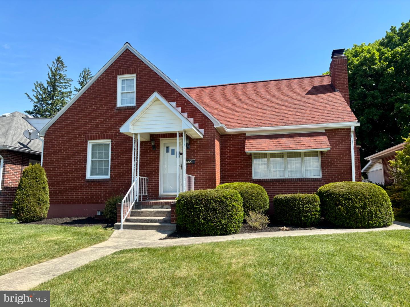 174 Washington St Property Photo 3