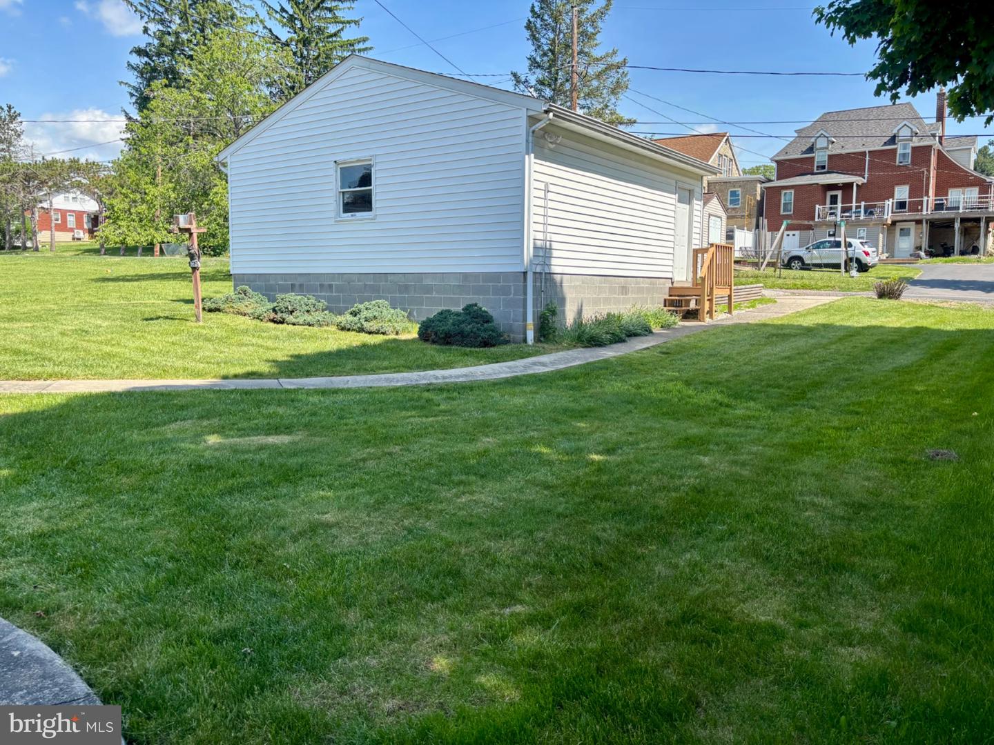 174 Washington St Property Photo 7