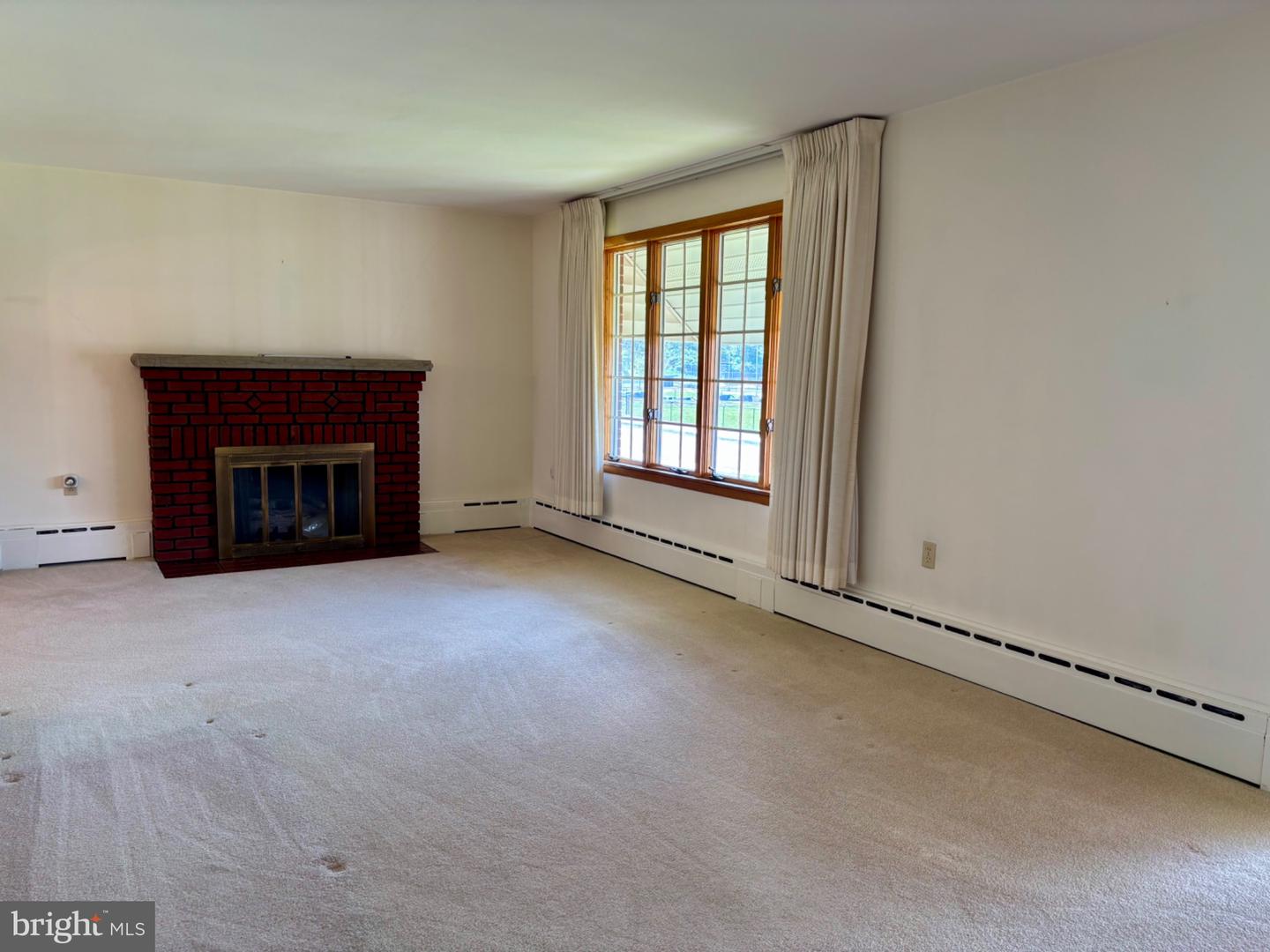 174 Washington St Property Photo 10