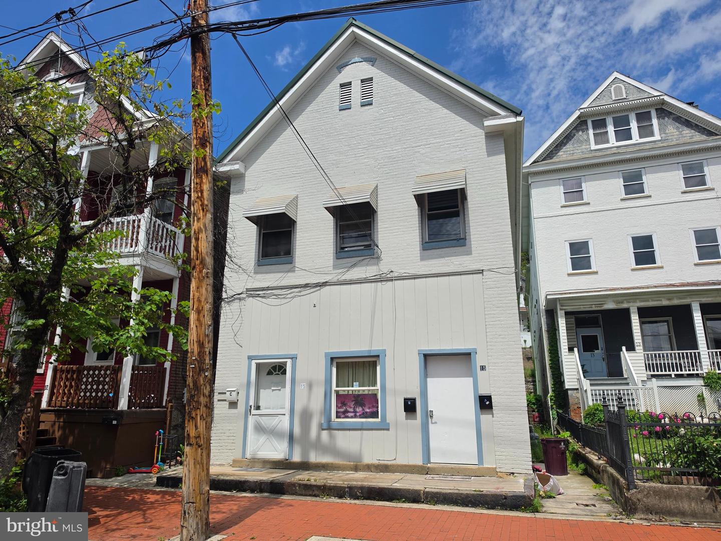 15 Decatur St Property Photo 1