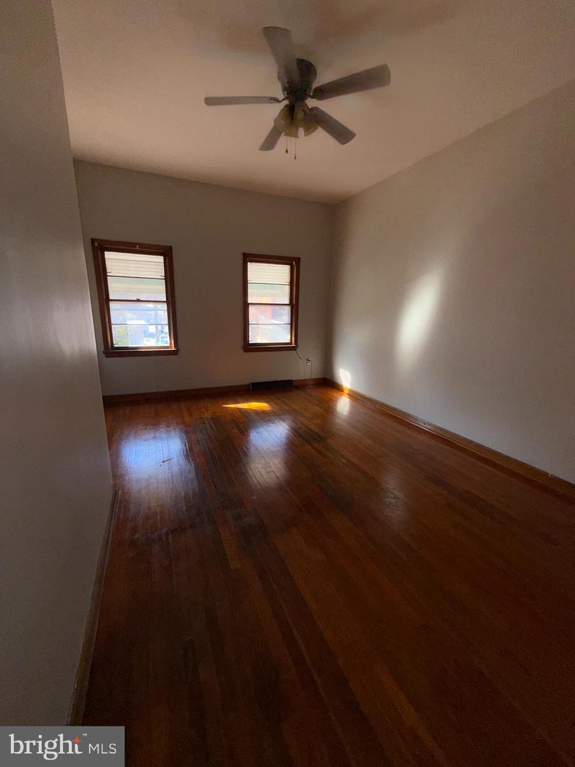15 Decatur St Property Photo 9