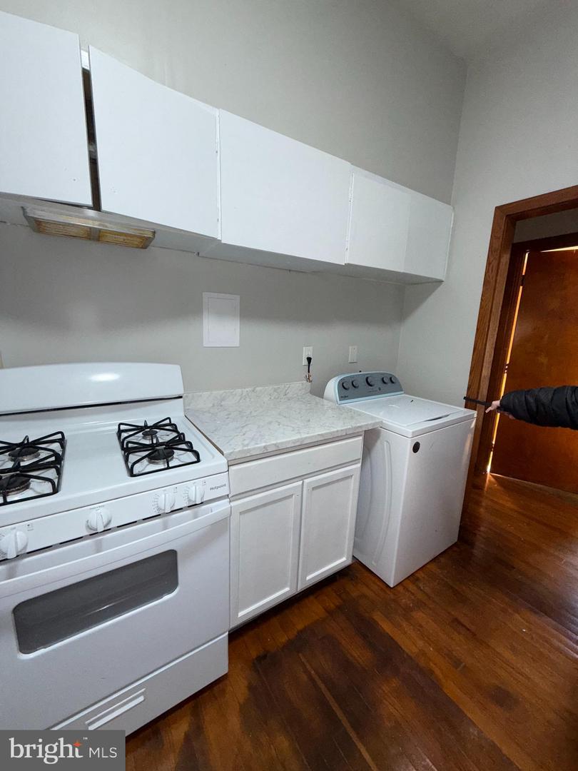 15 Decatur St Property Photo 11