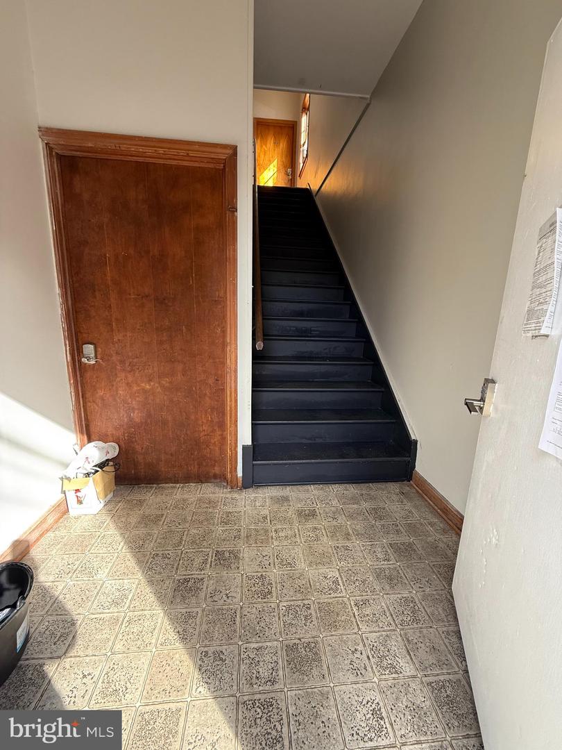 15 Decatur St Property Photo 17