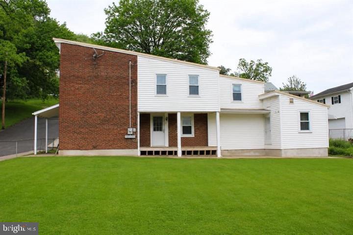 420 Chestnut St Property Photo 4