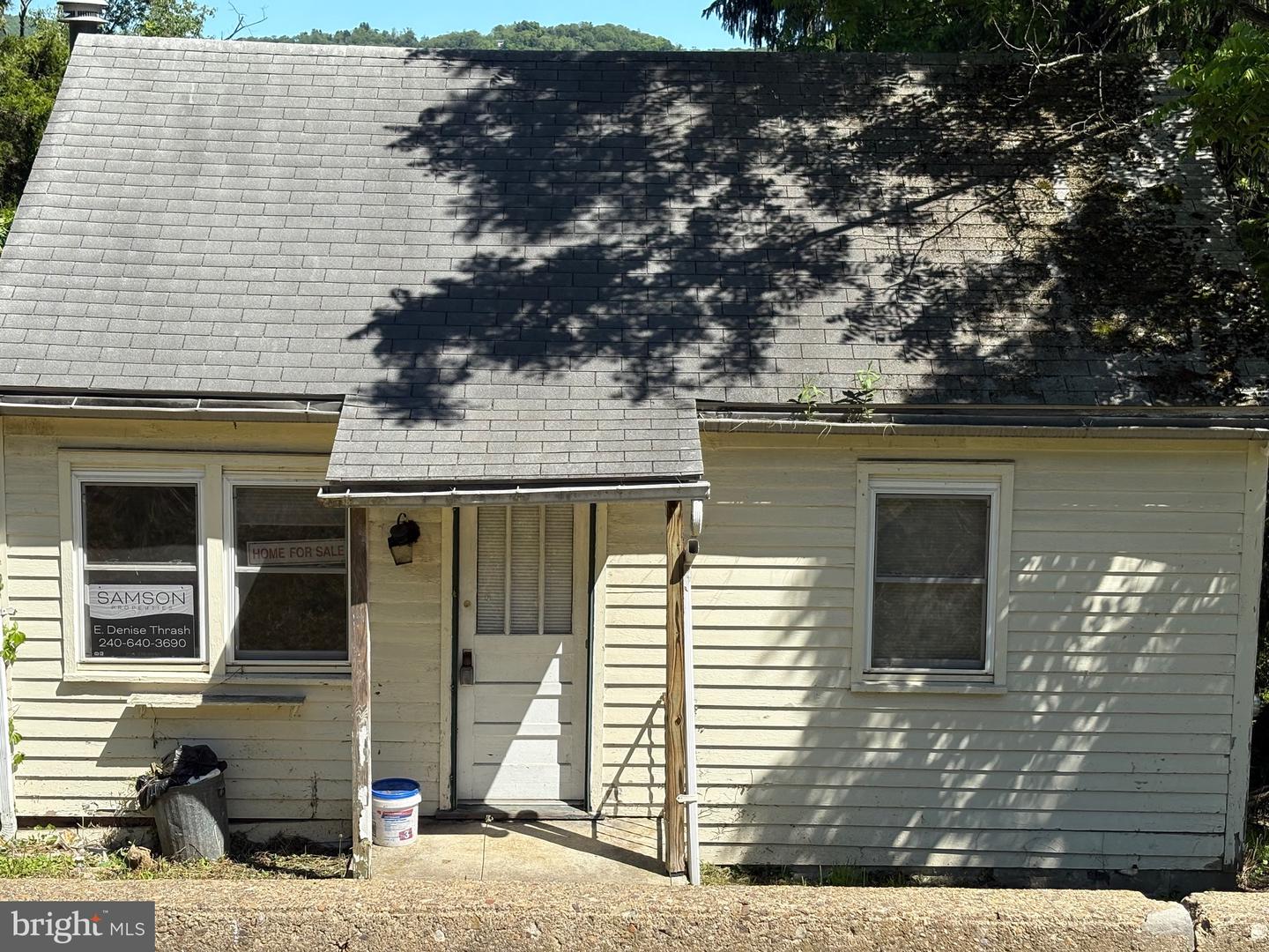 416 Poplar St Property Photo 1