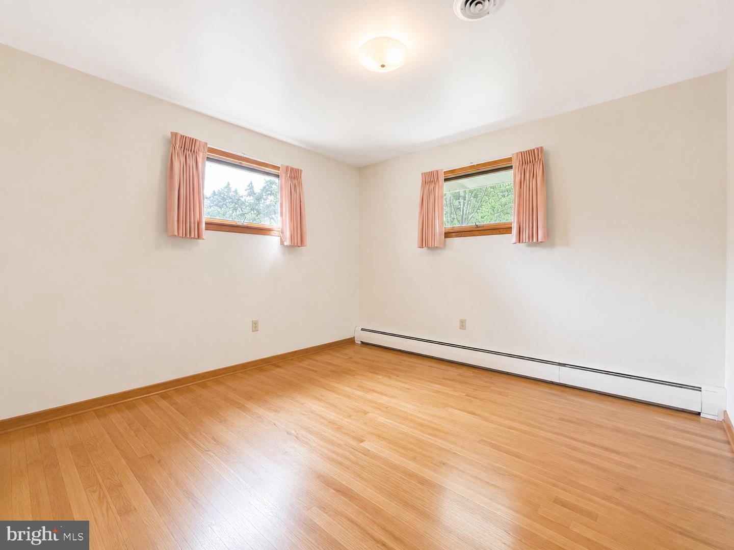 13311 Flower St Property Photo 7