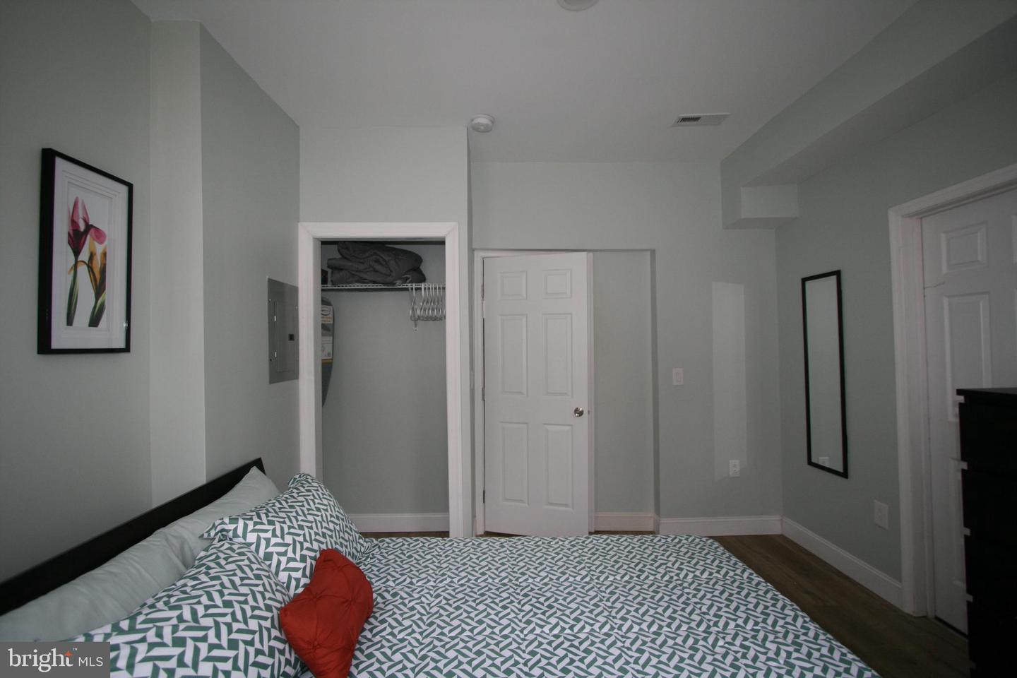 236 Glenn St Property Photo 62