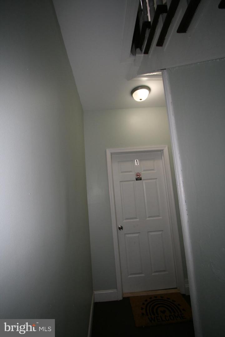 236 Glenn St Property Photo 68