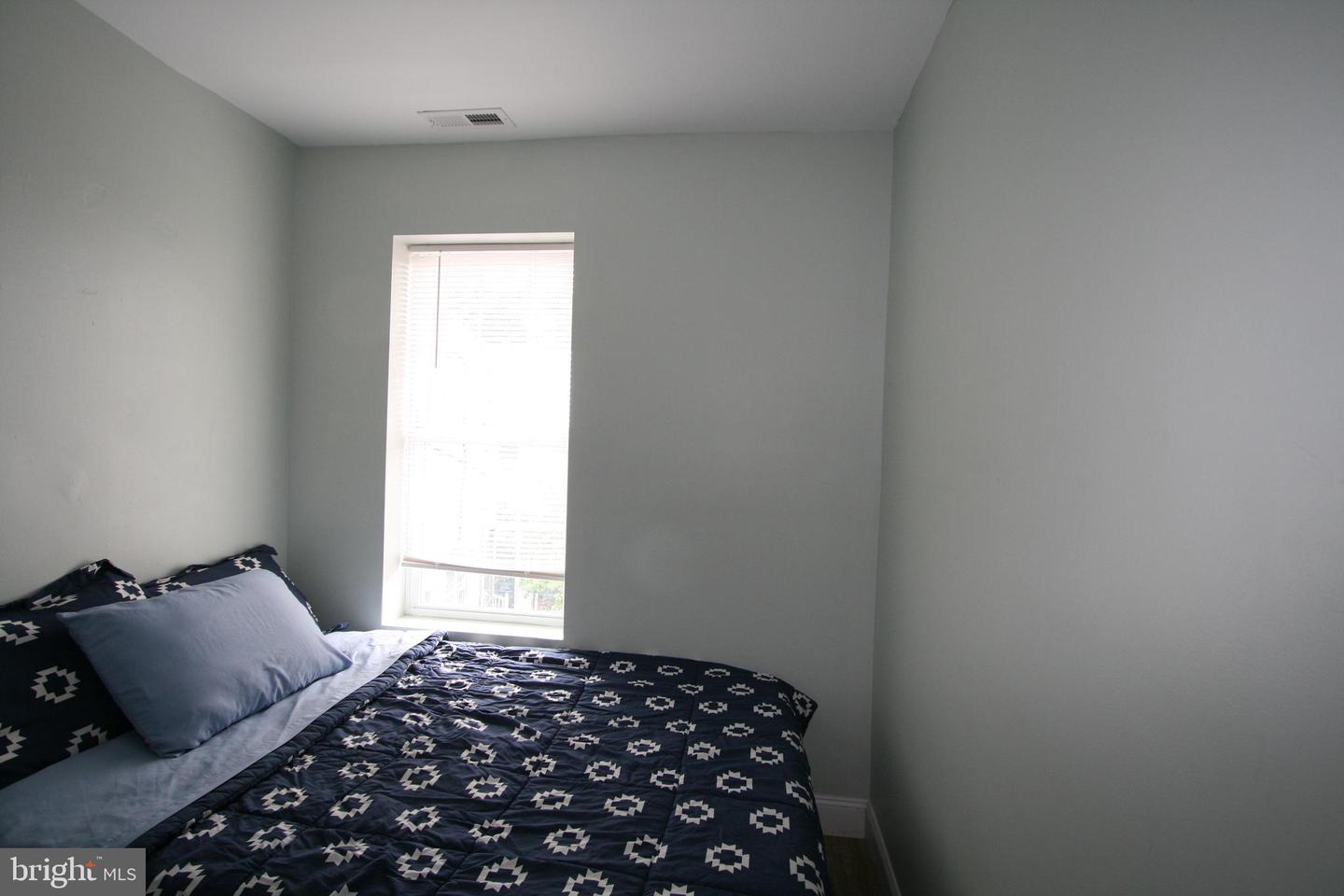 236 Glenn St Property Photo 88
