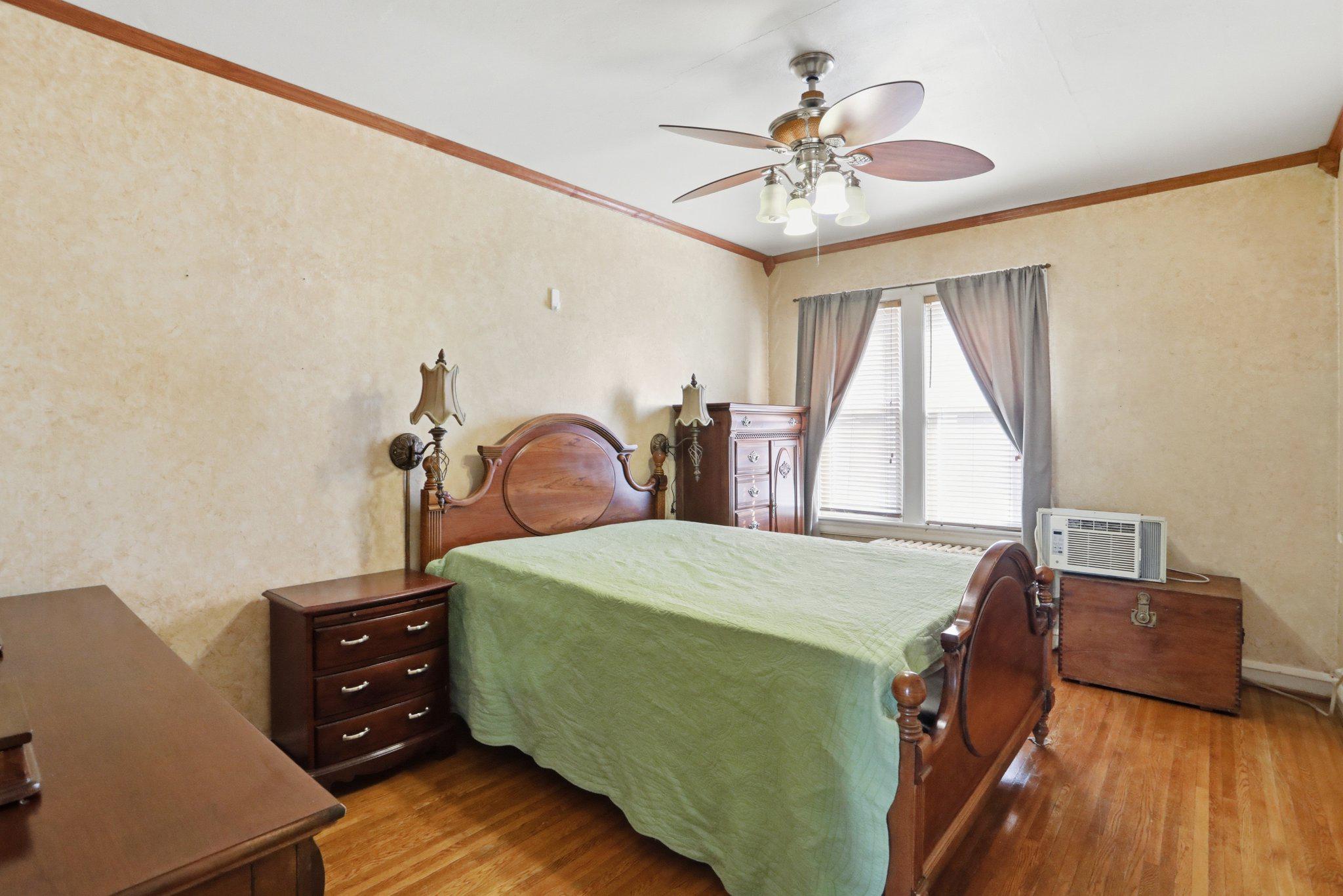 8 S Broadway Property Photo 7