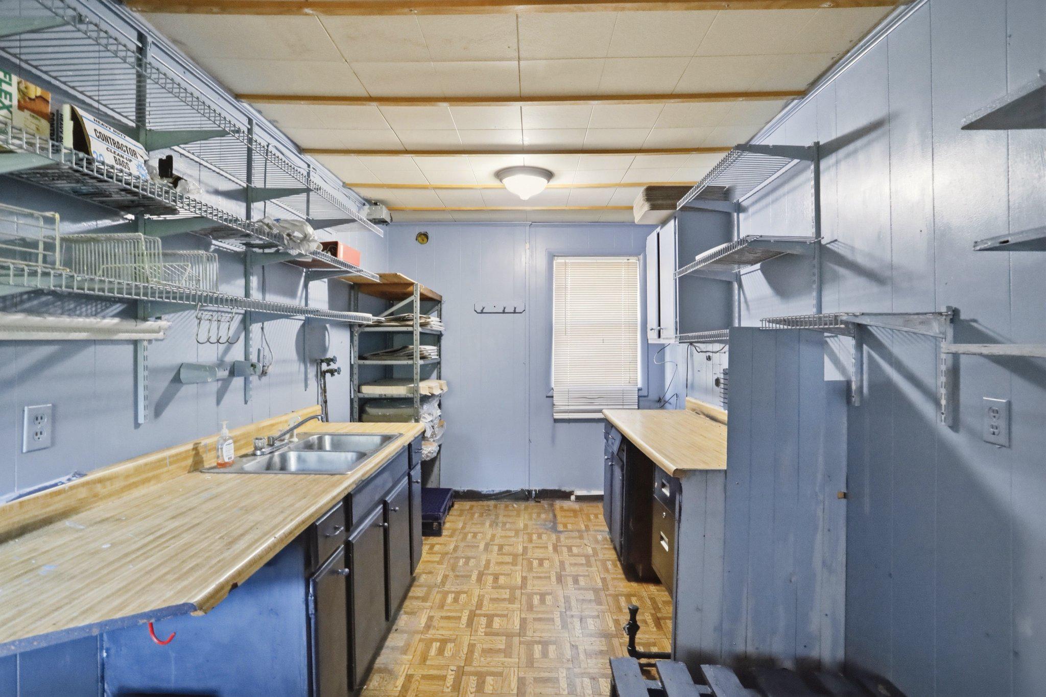 8 S Broadway Property Photo 38