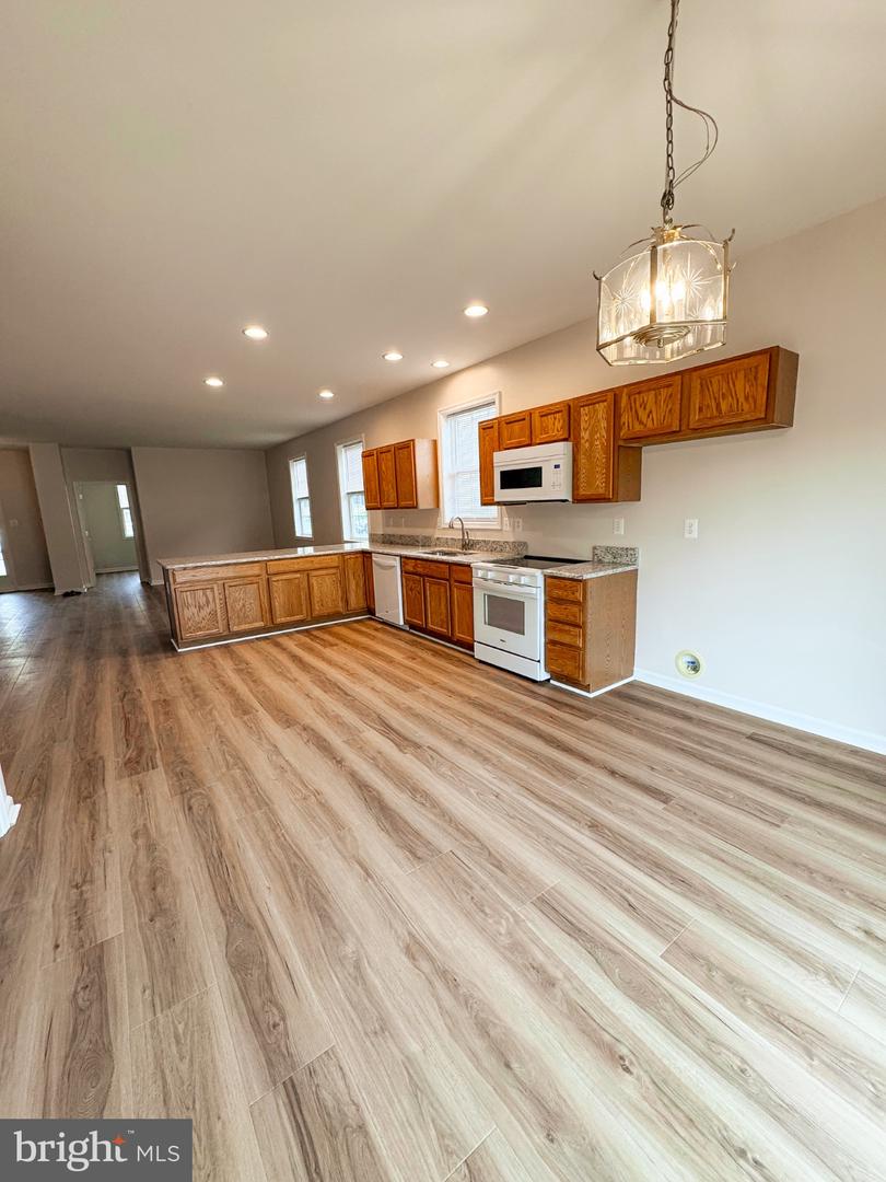 105 Heartwood Dr Property Photo 6