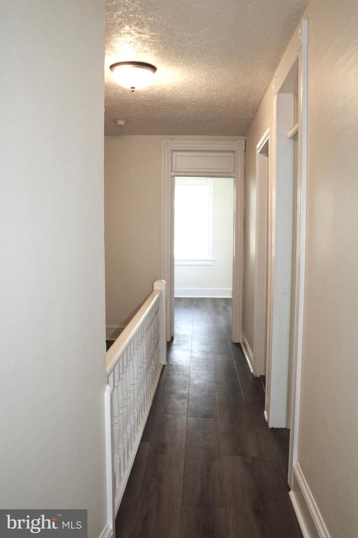 215-217 E Offutt St Property Photo 53