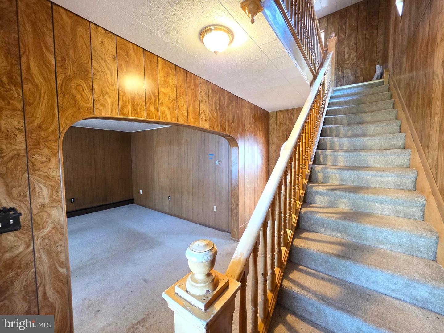 137 Humbird St Property Photo 3