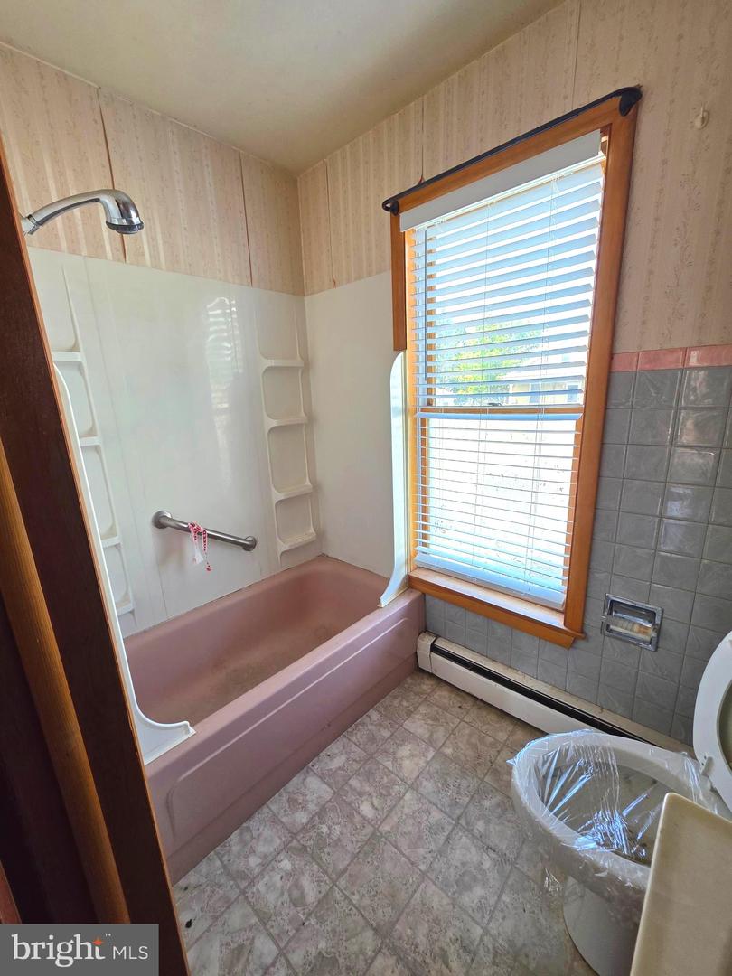 137 Humbird St Property Photo 18