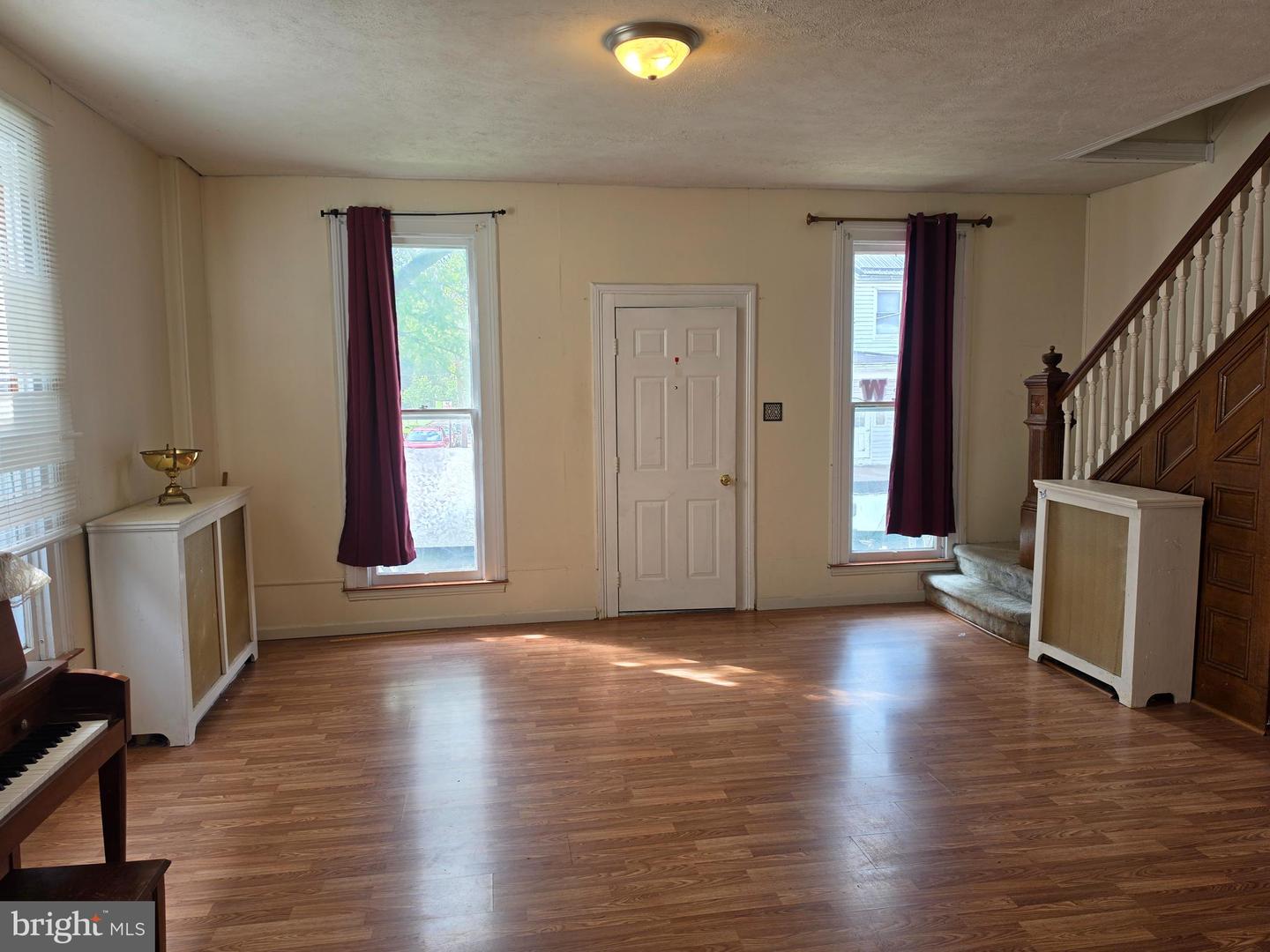 70 S Broadway Property Photo 15