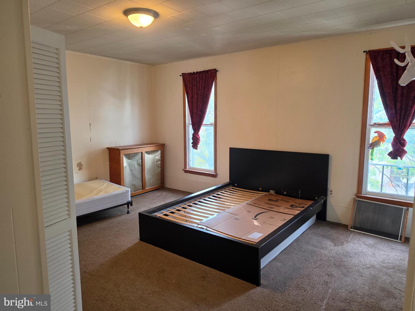 70 S Broadway Property Photo 19