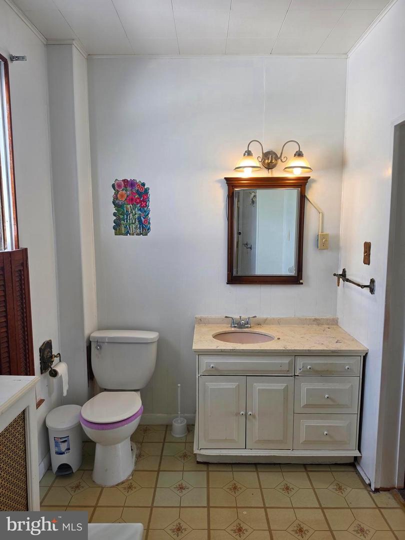 70 S Broadway Property Photo 23