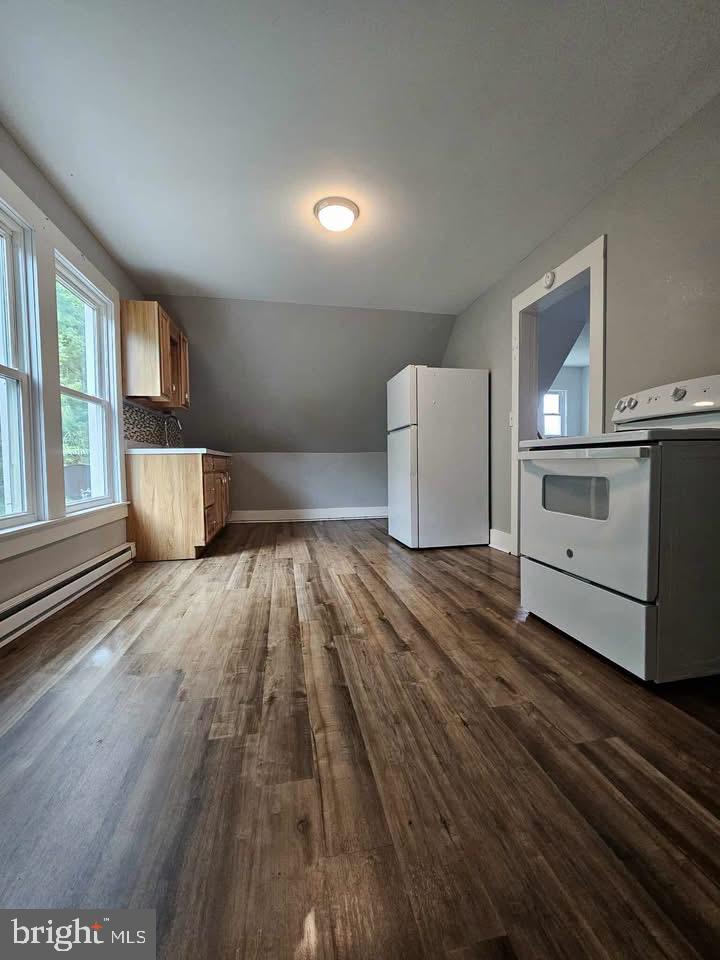 2 Altamont Ter Property Photo 2