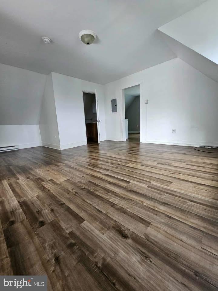 2 Altamont Ter Property Photo 6