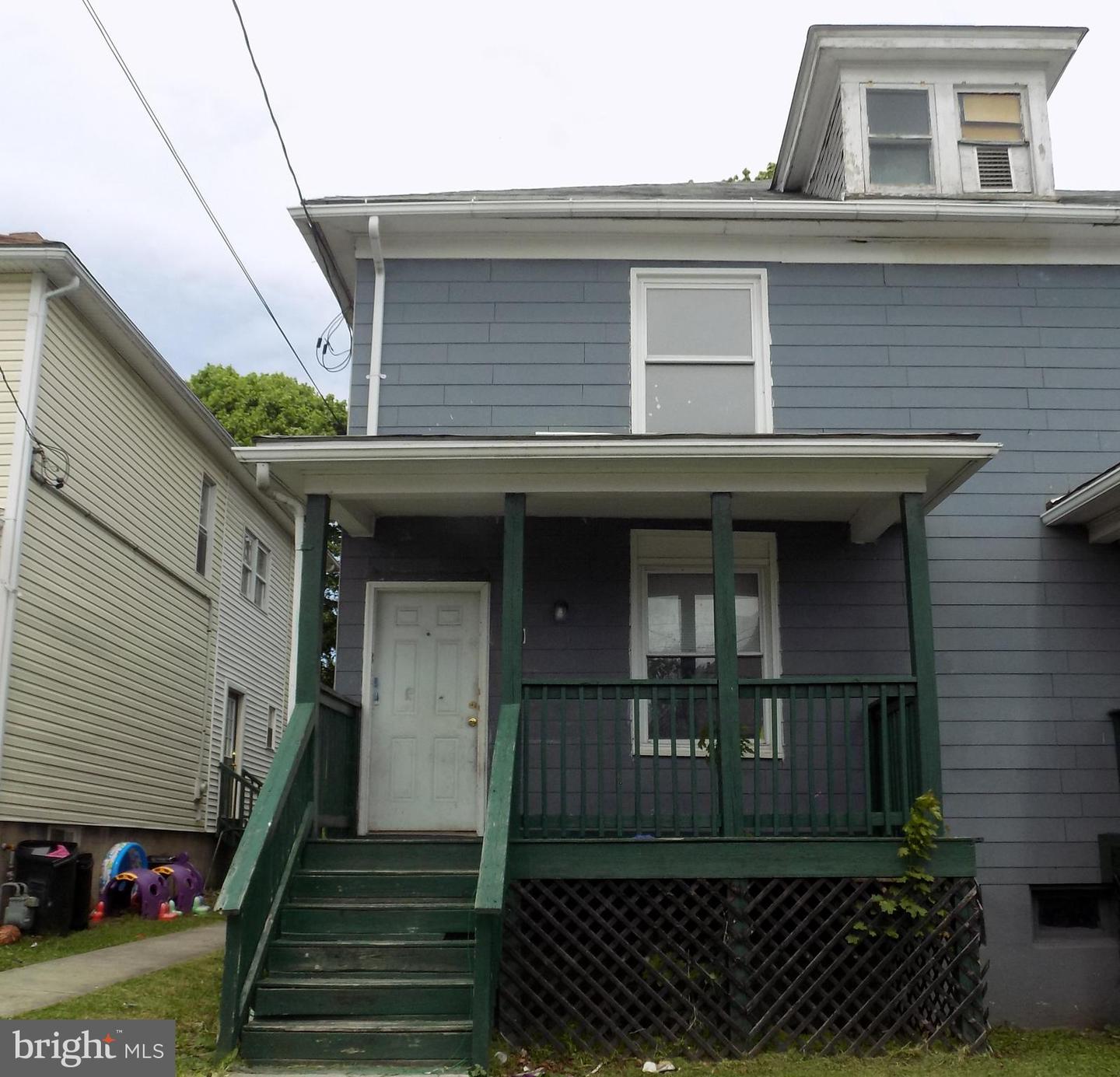 70 E College Ave Property Photo 8