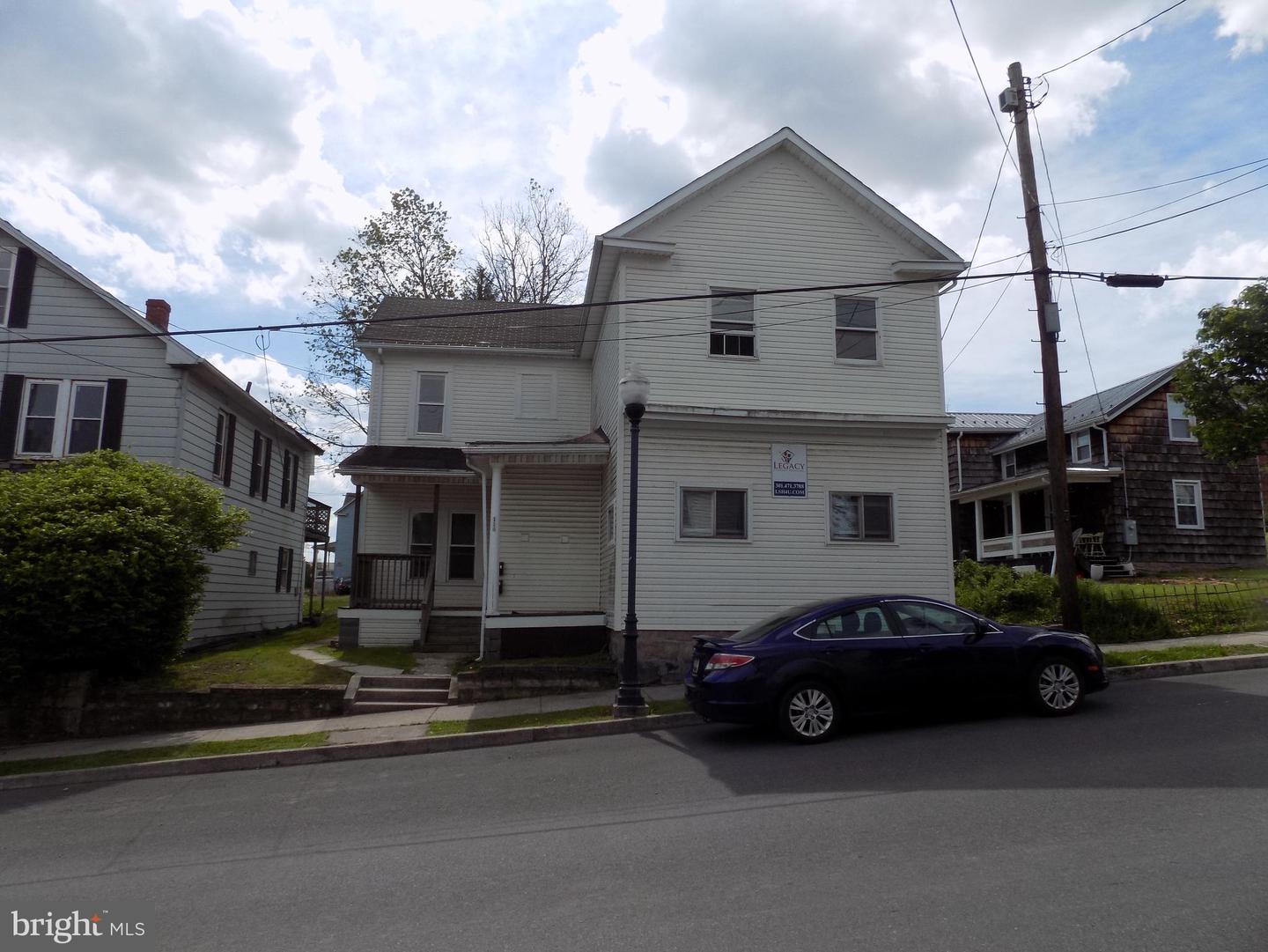 70 E College Ave Property Photo 20
