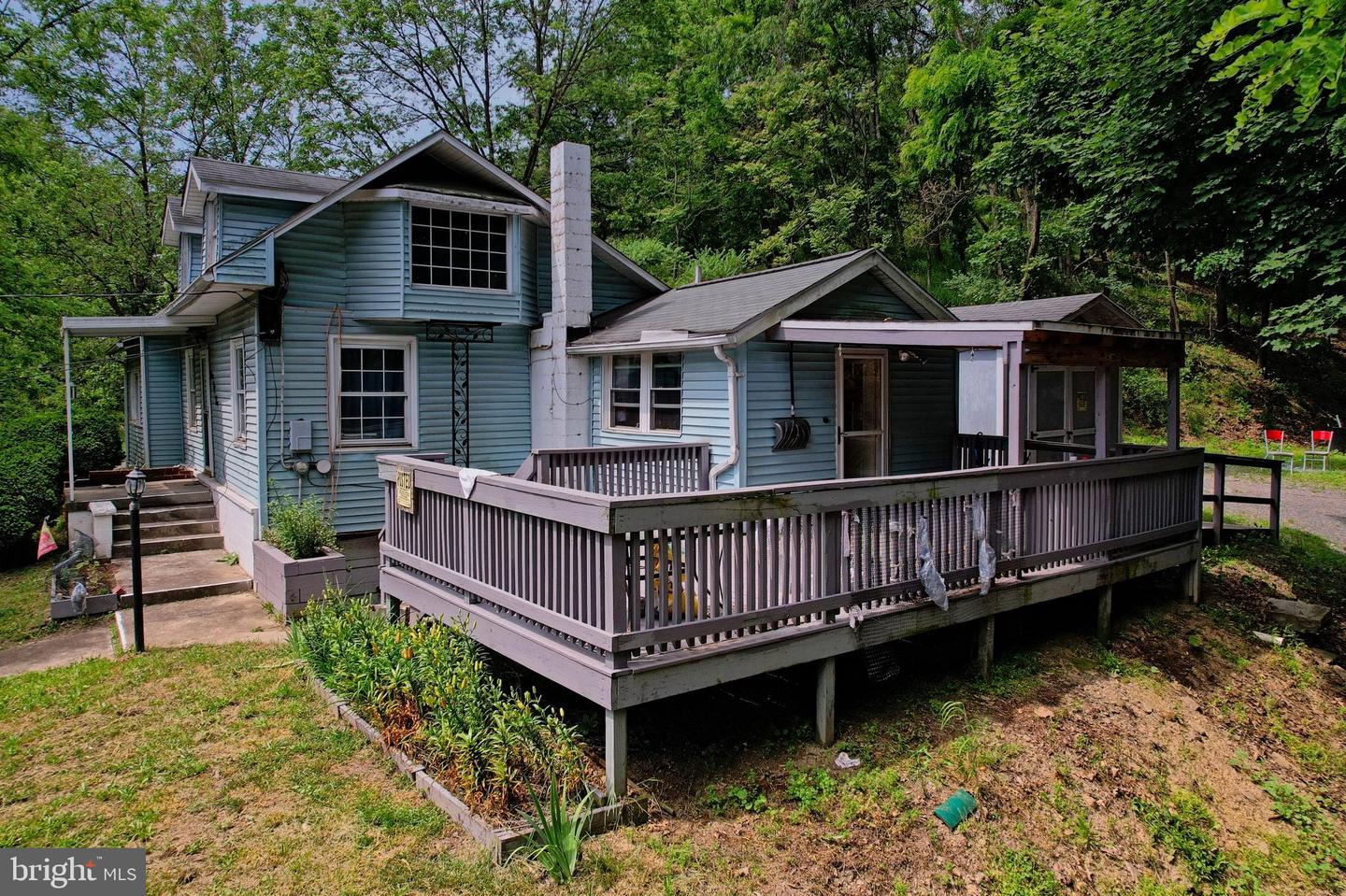 302 Wills Creek Ave Property Photo 4