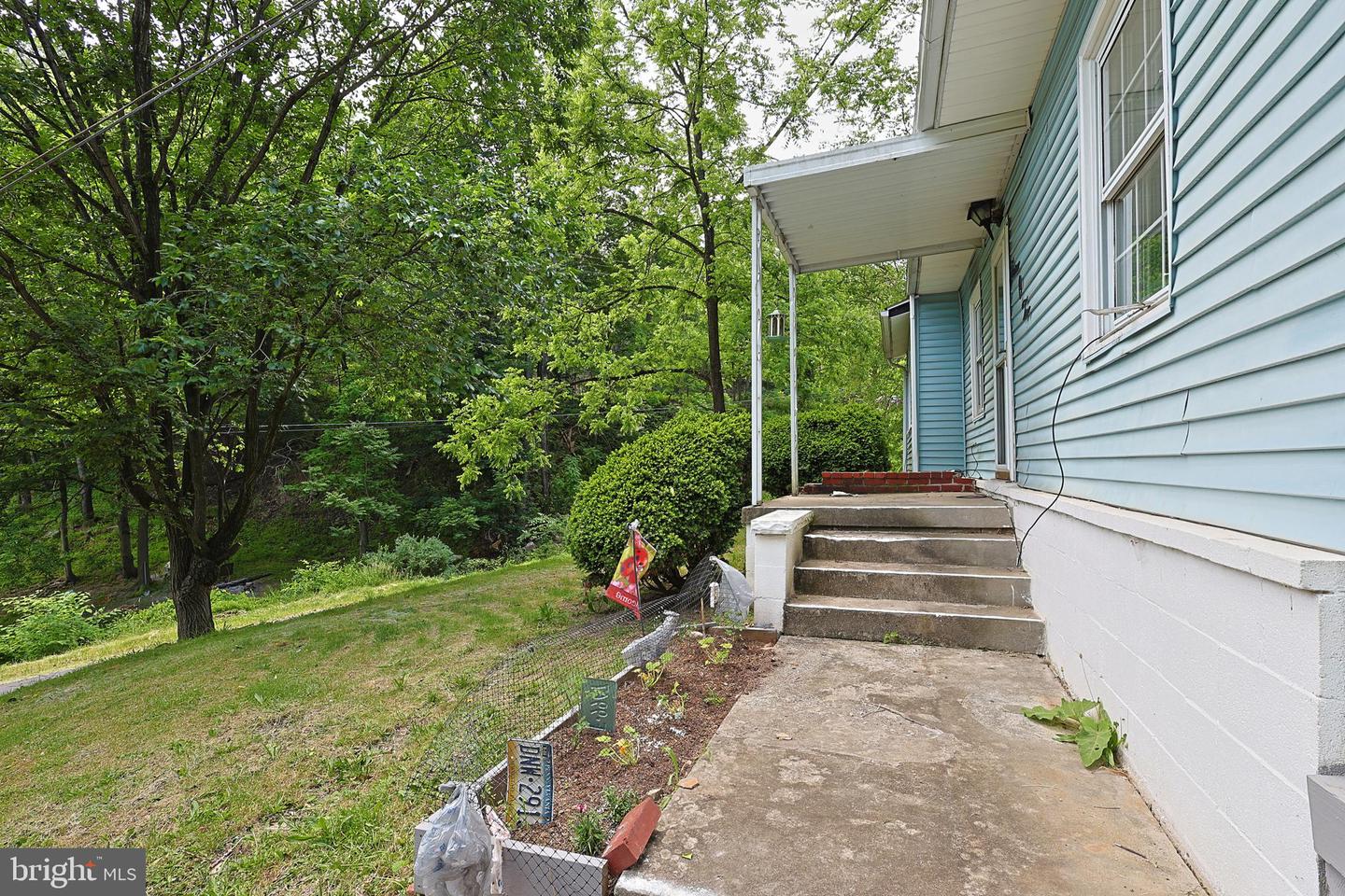 302 Wills Creek Ave Property Photo 8