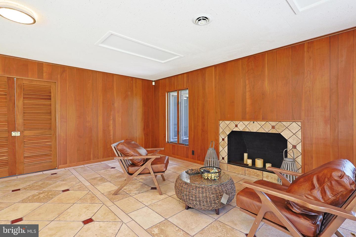 12421 Henry Dr Sw Property Photo 6