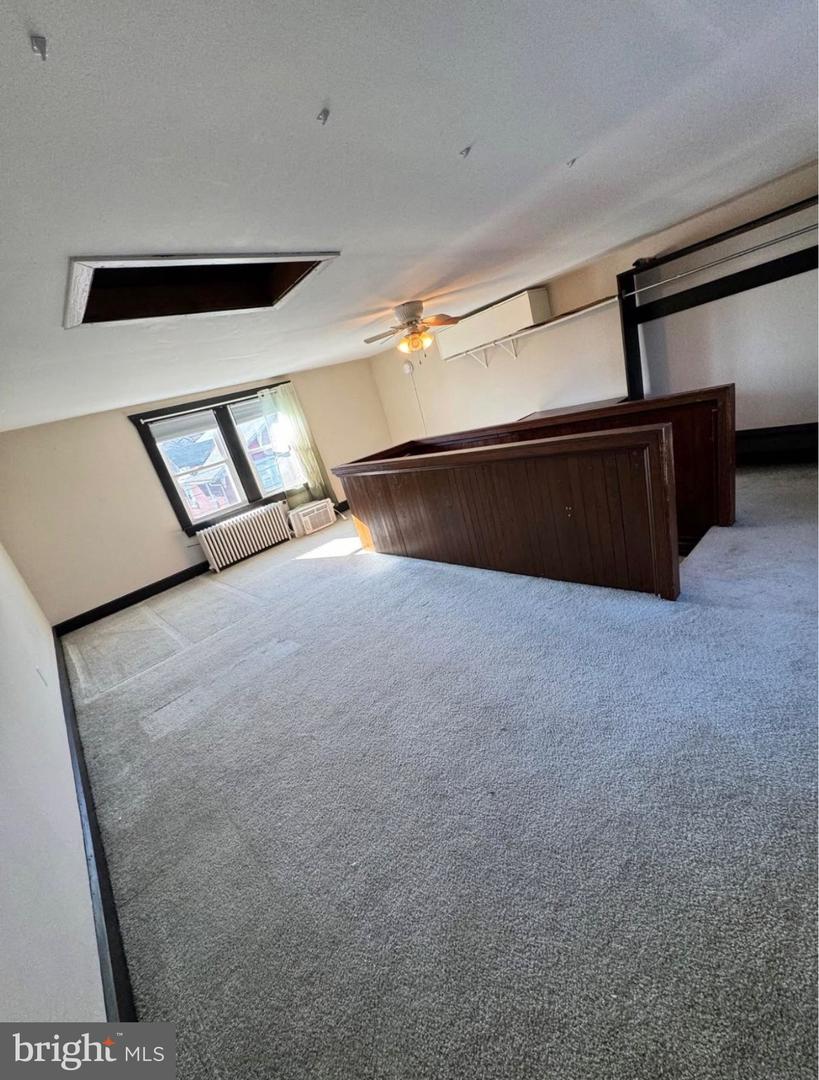 39 S Broadway St Property Photo 26
